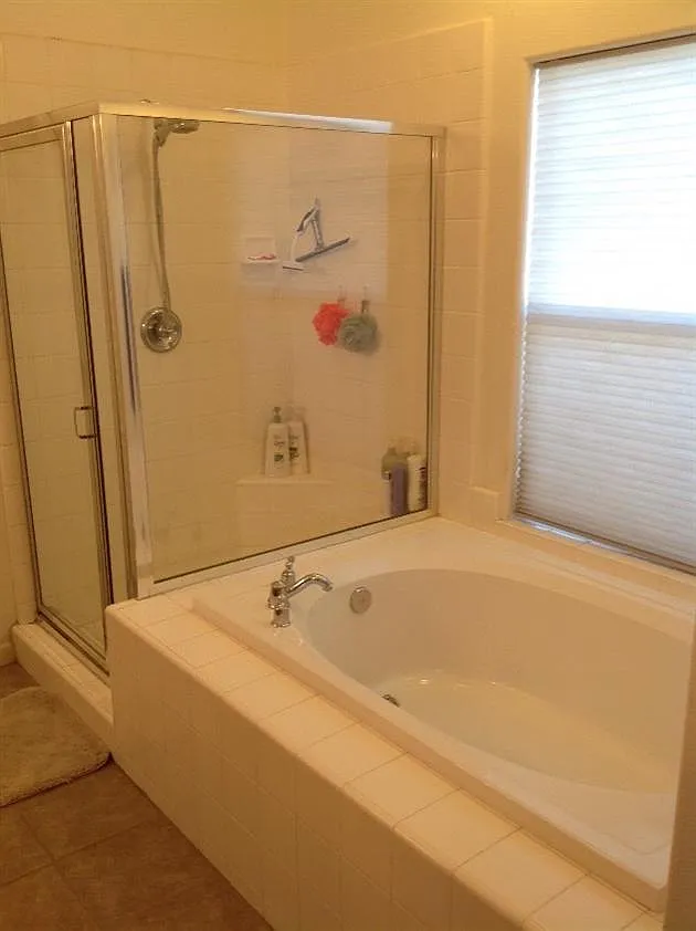 445b9690382644b1ef4f8cebec463233-uncropped_scaled_within_1536_1152