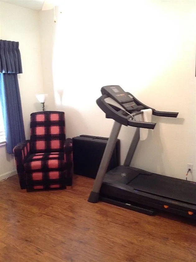 59f4269722c04d520d3022fbbdb81e7a-uncropped_scaled_within_1536_1152