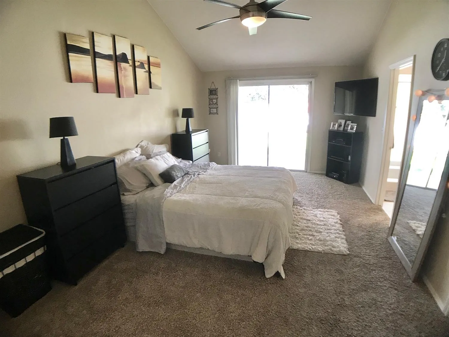 5a44a44b25b4c8435e17676be64ff396-uncropped_scaled_within_1536_1152