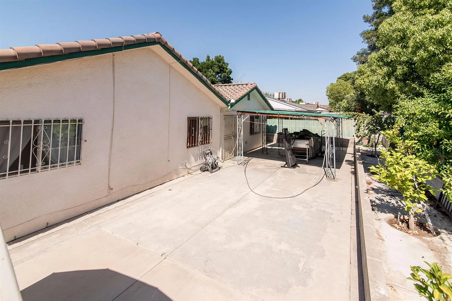 a12d1d9dec9701a8c3811cbcf294f778-uncropped_scaled_within_1536_1152