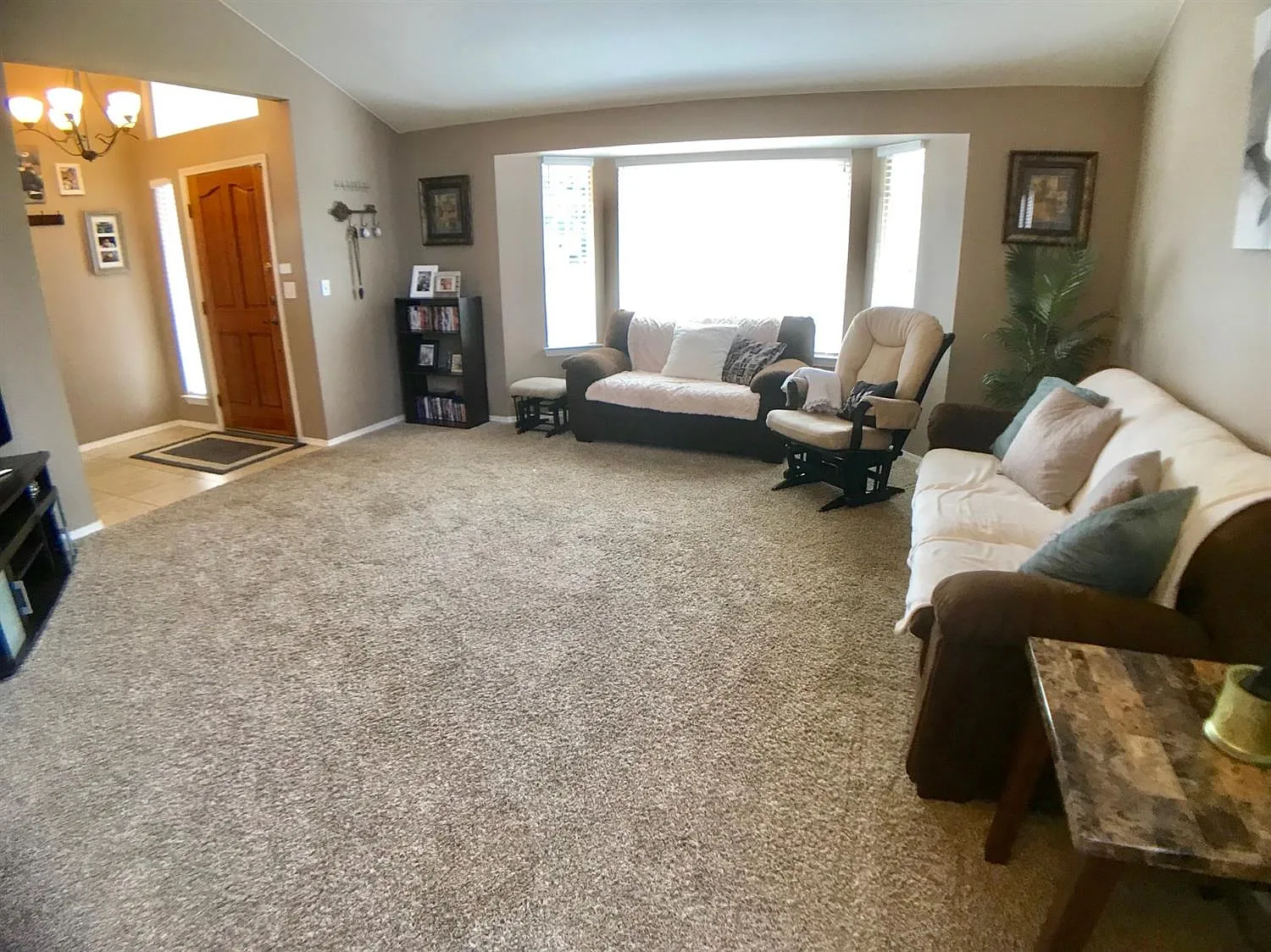 a6dbb632141b4ad9465f6c3eee358bcd-uncropped_scaled_within_1536_1152