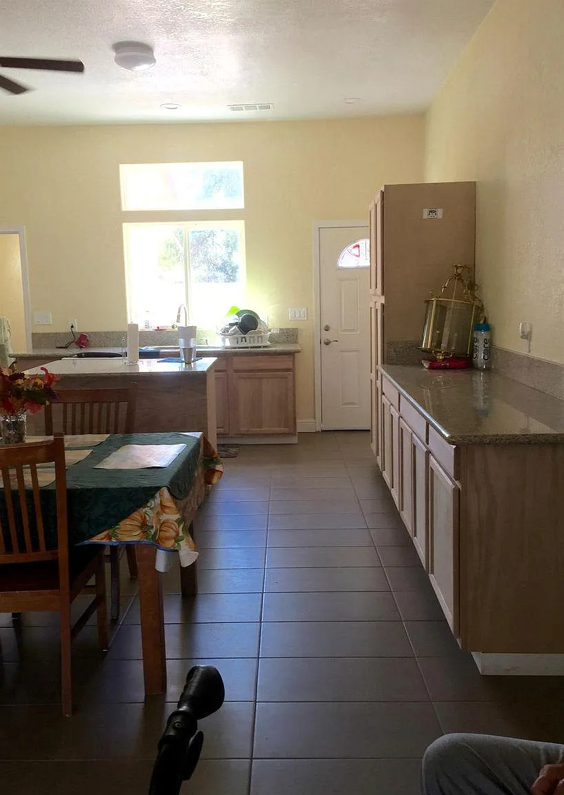 aa15e3003a71a2fe69006a2eff3f601c-uncropped_scaled_within_1536_1152