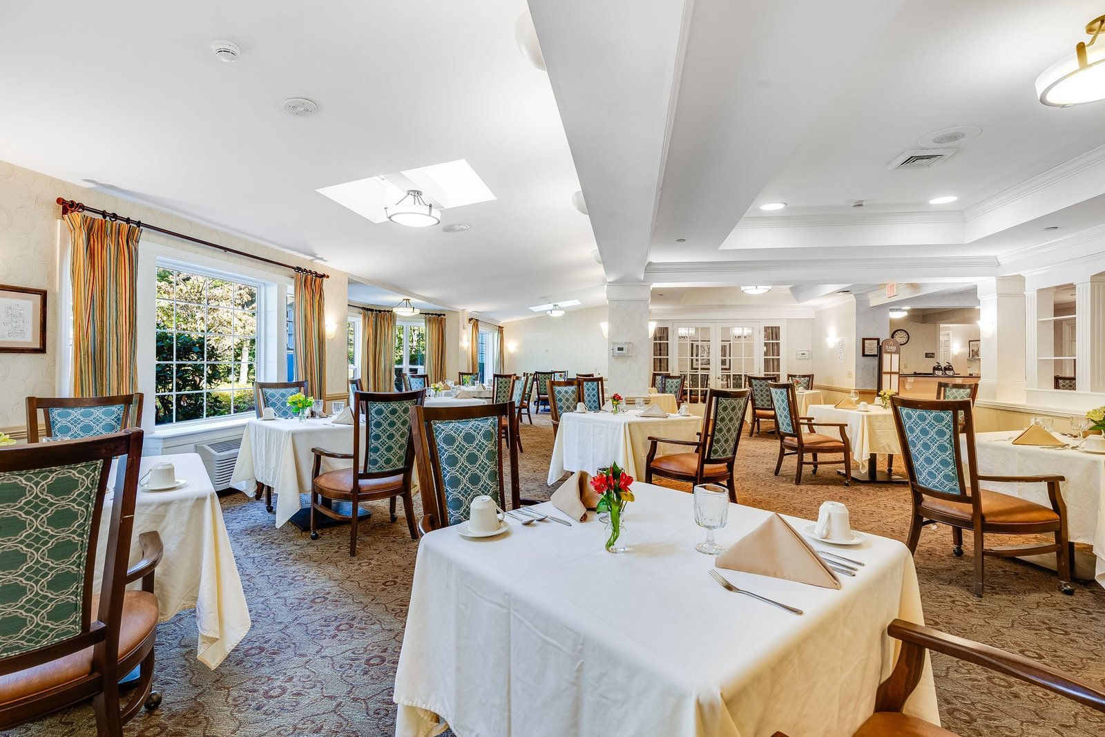 63225-sunriselincroft-017-dining