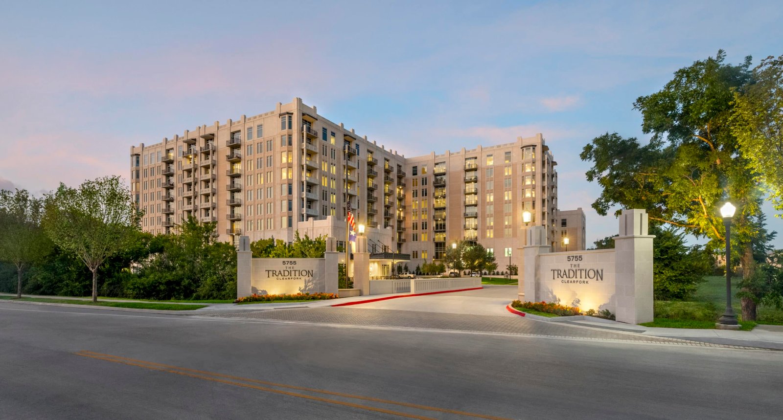 TCF-Exterior-Evening-Photo-Hi-Res-Wade-Griffith-The-Tradition-at-Clearfork_Final-4747-scaled