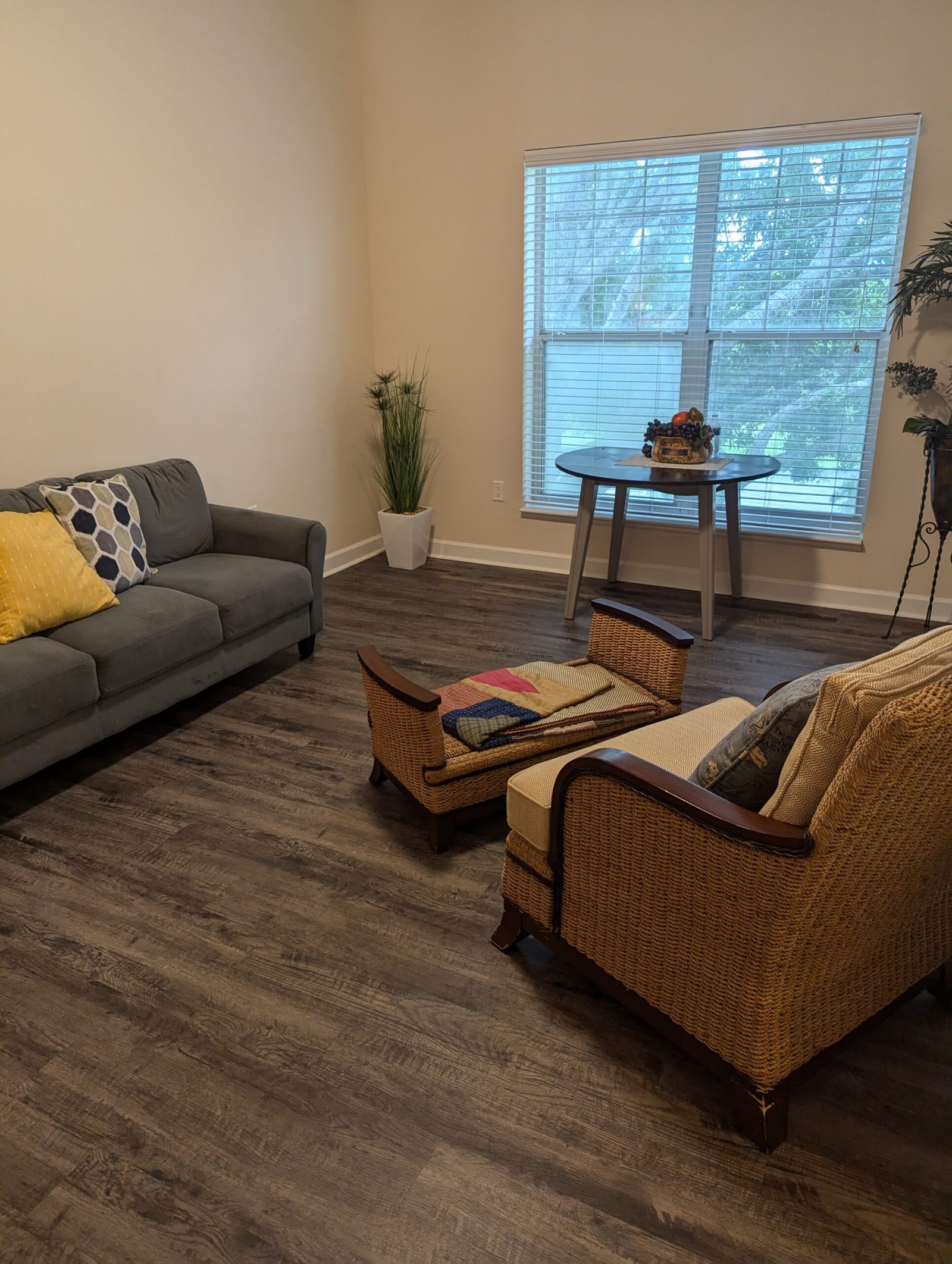 Vero-Beach-1-Bedroom-1-scaled