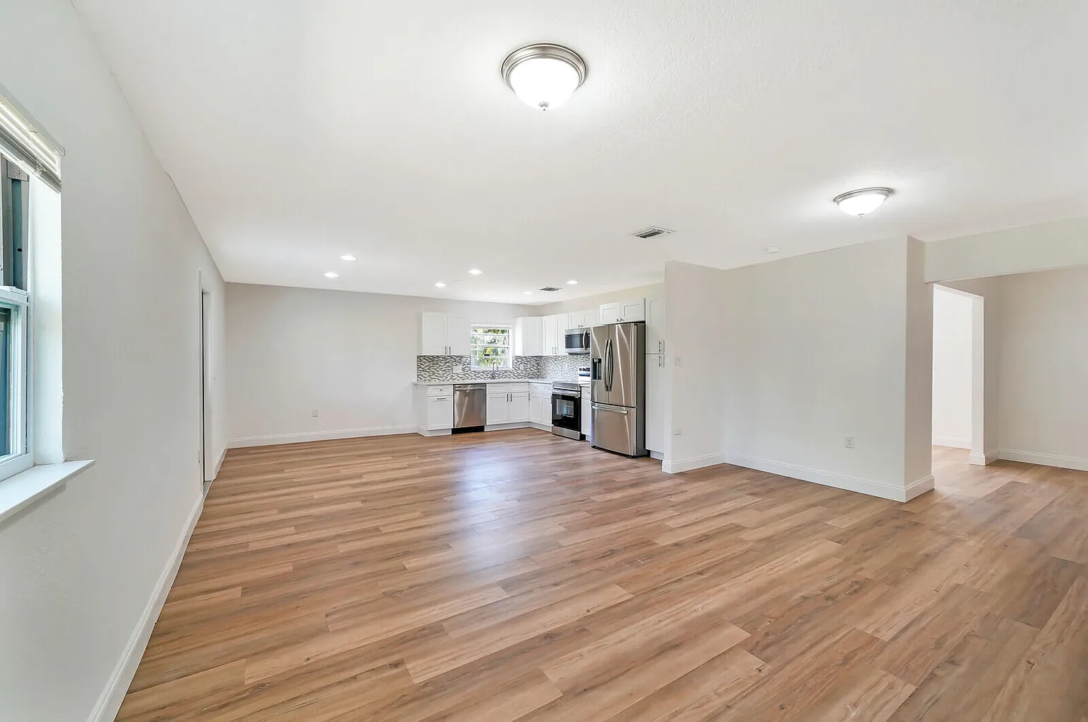 9a4e9d74bf9da5ea365154c3c3a2b679-uncropped_scaled_within_1536_1152