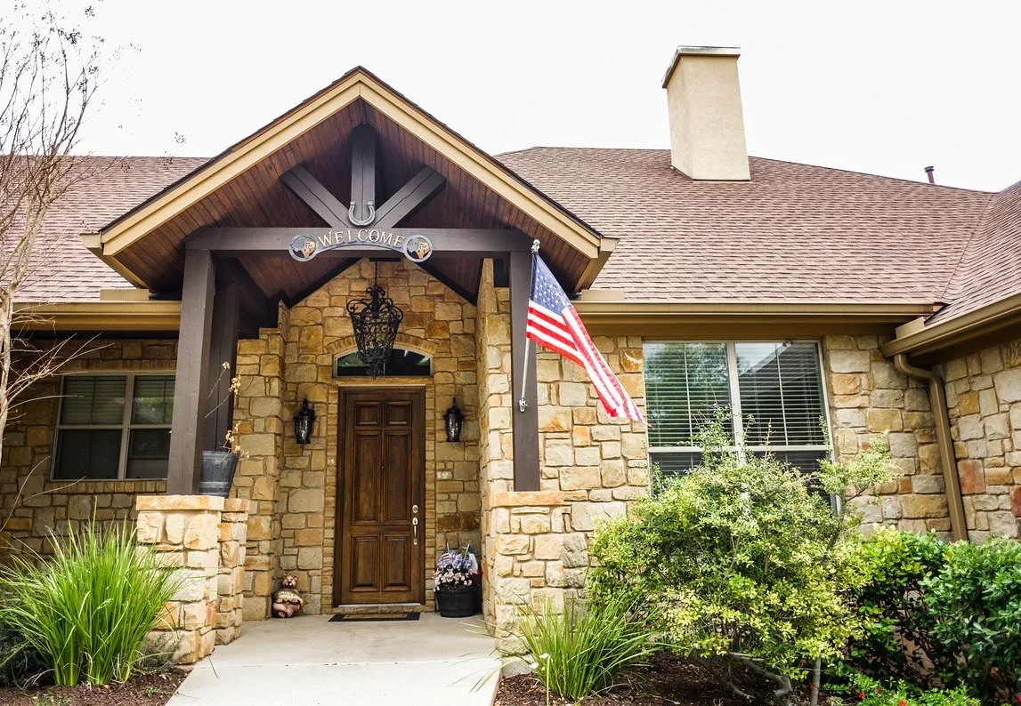 Front of Tiffin House I – 5 April 2013