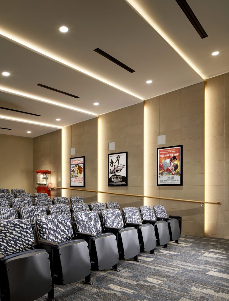 Maravilla15-Theater-Edited-780×1024