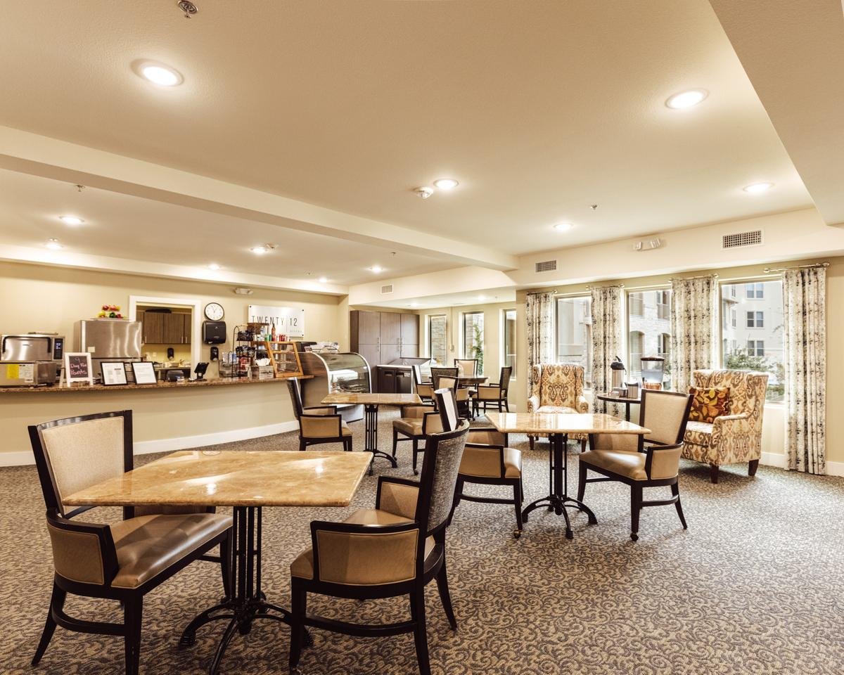 ledgestone-senior-living-bistro