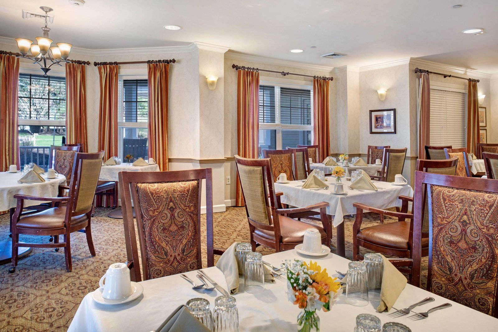 63171_SunriseWayne_7556_Dining