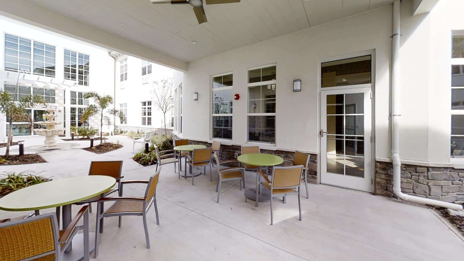 Aravilla-Clearwater-Living-Room