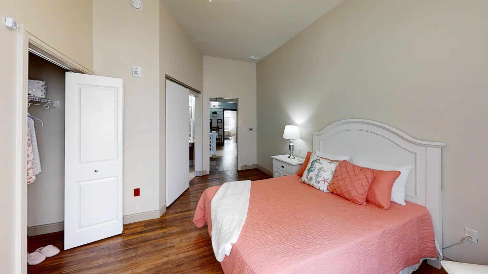 Aravilla-Clearwater-Memory-Care-Community-Bedroom9