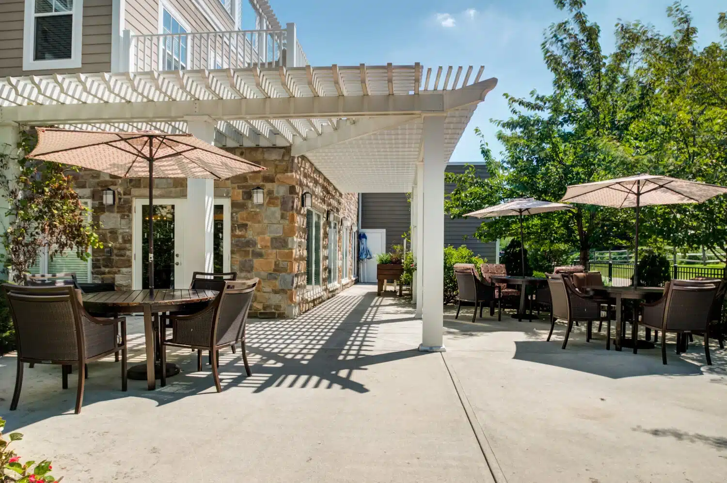 Arbor-20Terrace-20Roseland-Patio