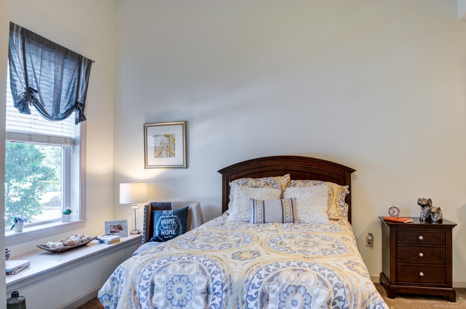 Arbor Terrace Roseland-Bedroom 2