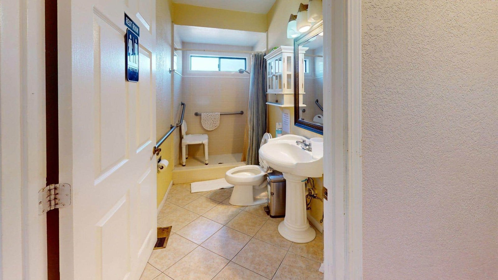 Messinger-Care-Home-3121-Messinger-Dr-Bathroom
