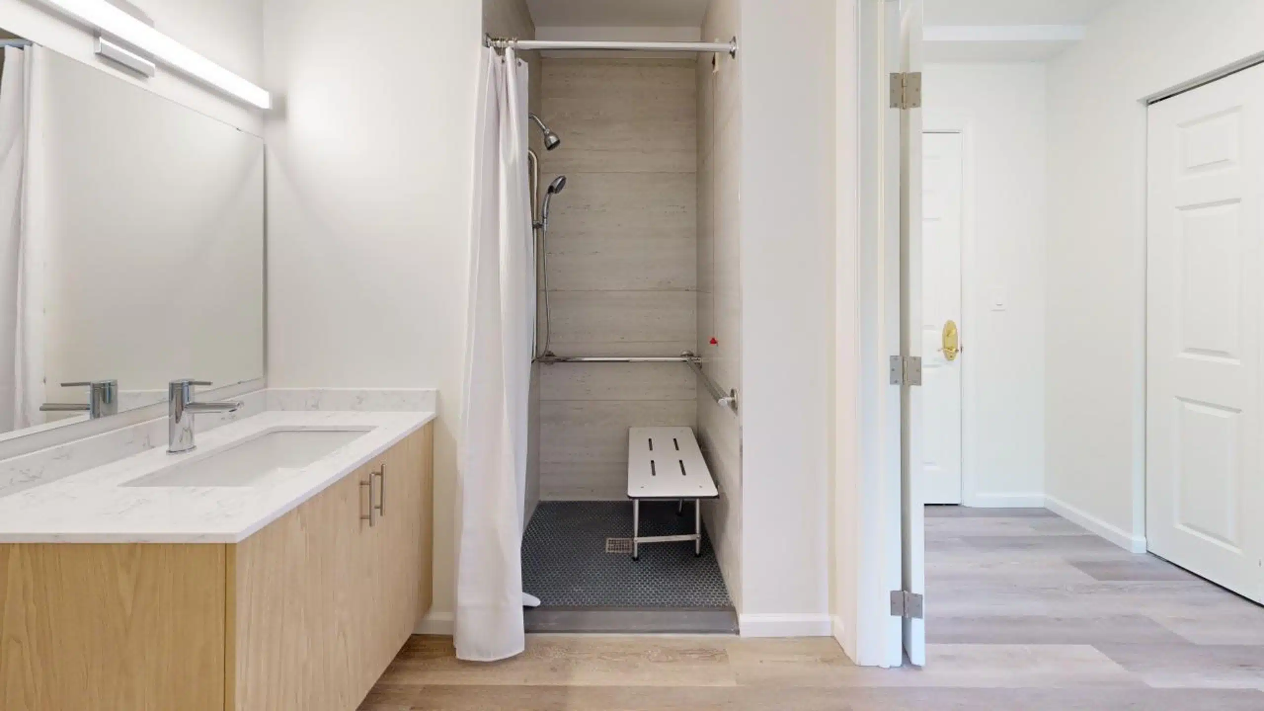 Senior-Living-Brandywine-at-Mountain-Ridge-Studio-Bathroom