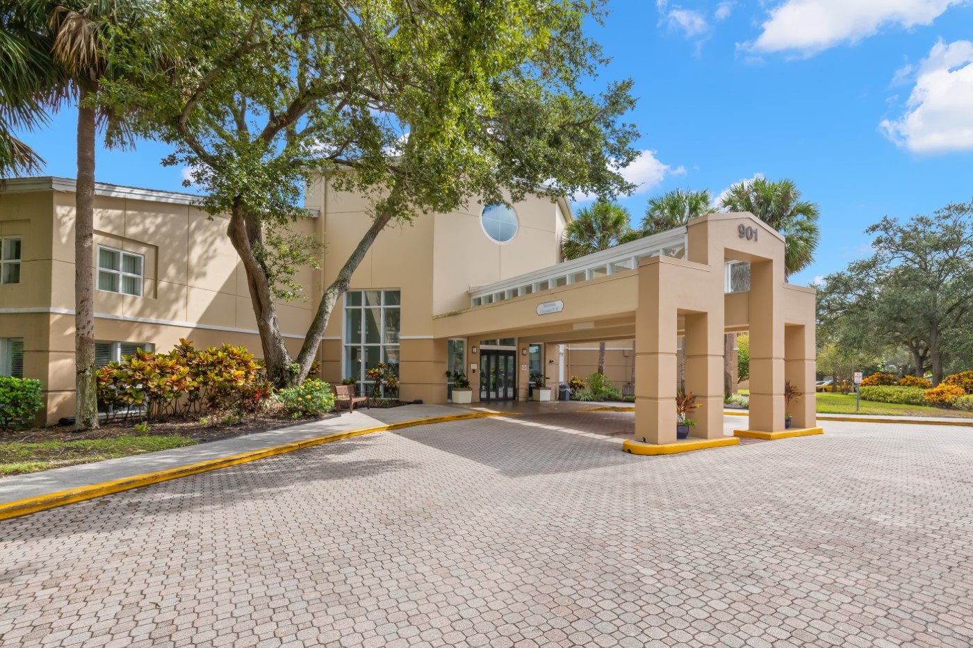 barrington-gallery-02