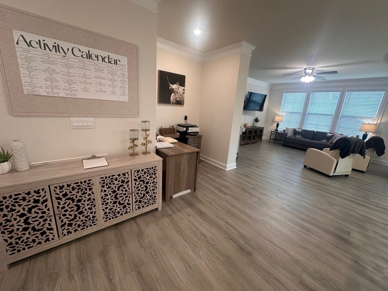 46ea7d30-150d-46b1-b254-387aa23b761b Large