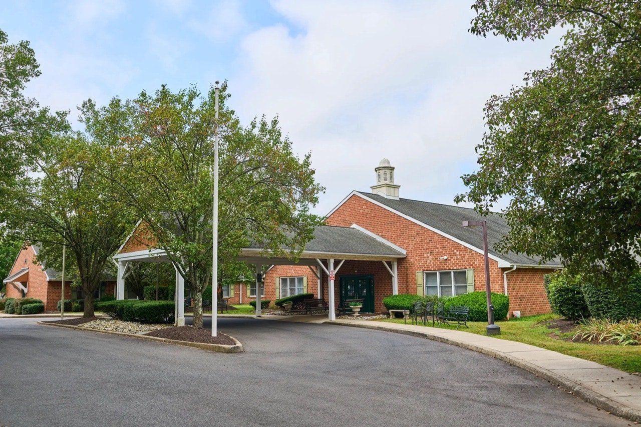 rs=w_2320,h_1547 Large