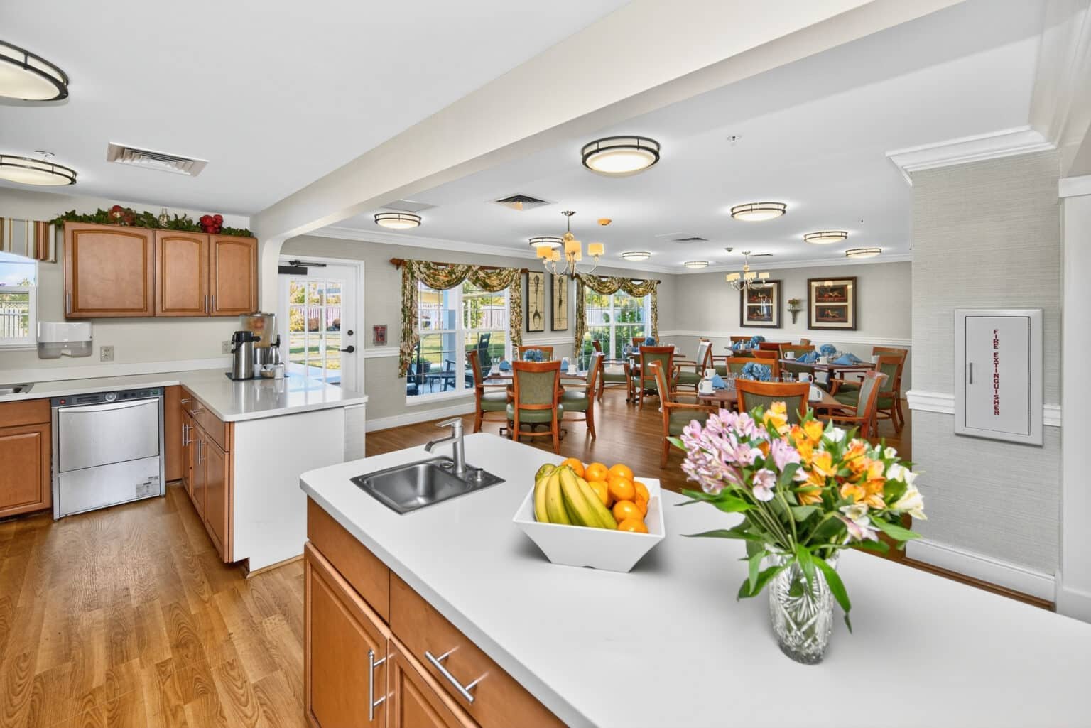 6_Mason_dining-1536×1025