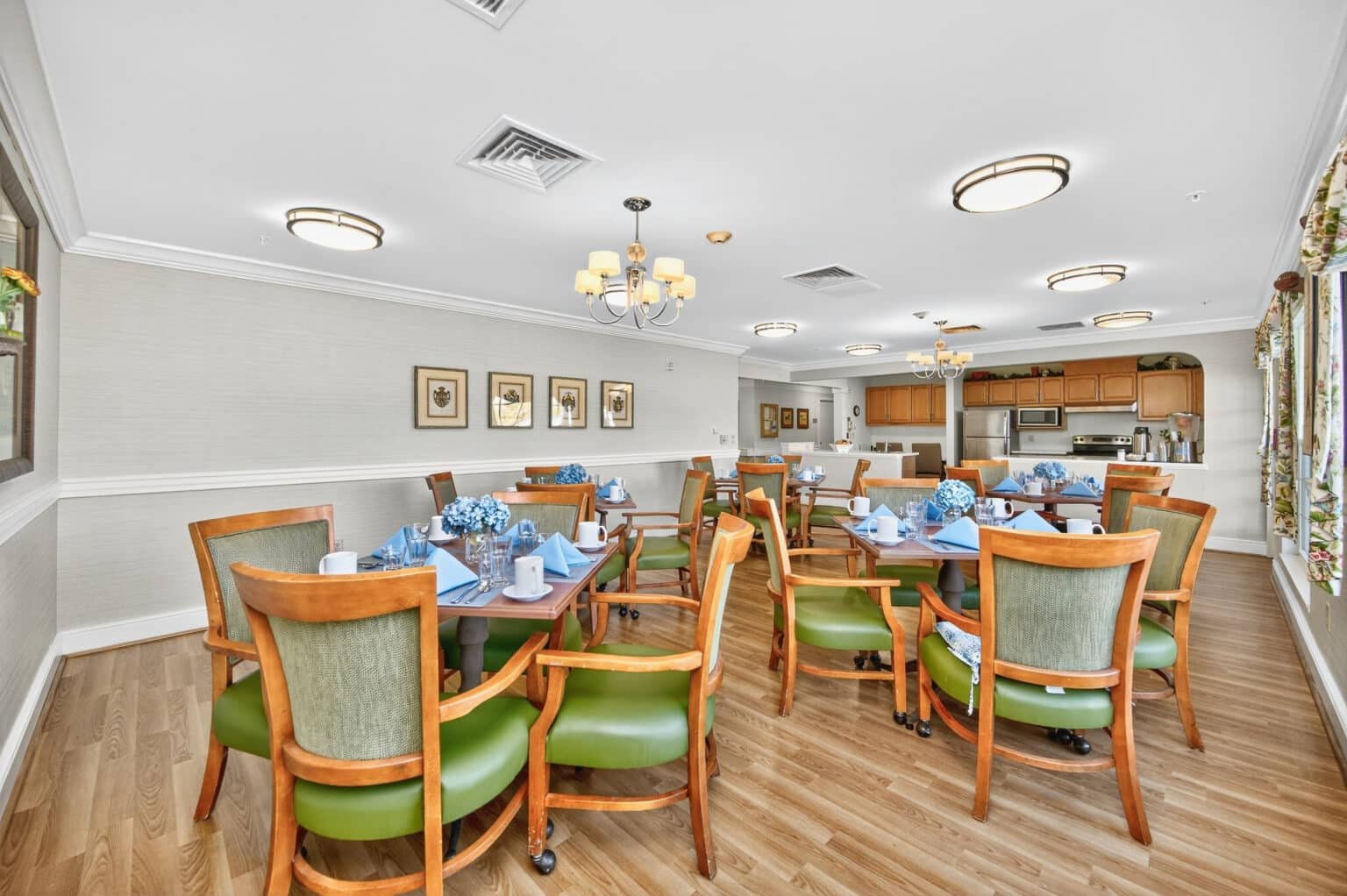 7_Mason_dining-2-1536×1022