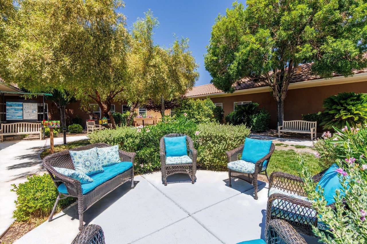 MiraLoma_EXT_17-Large