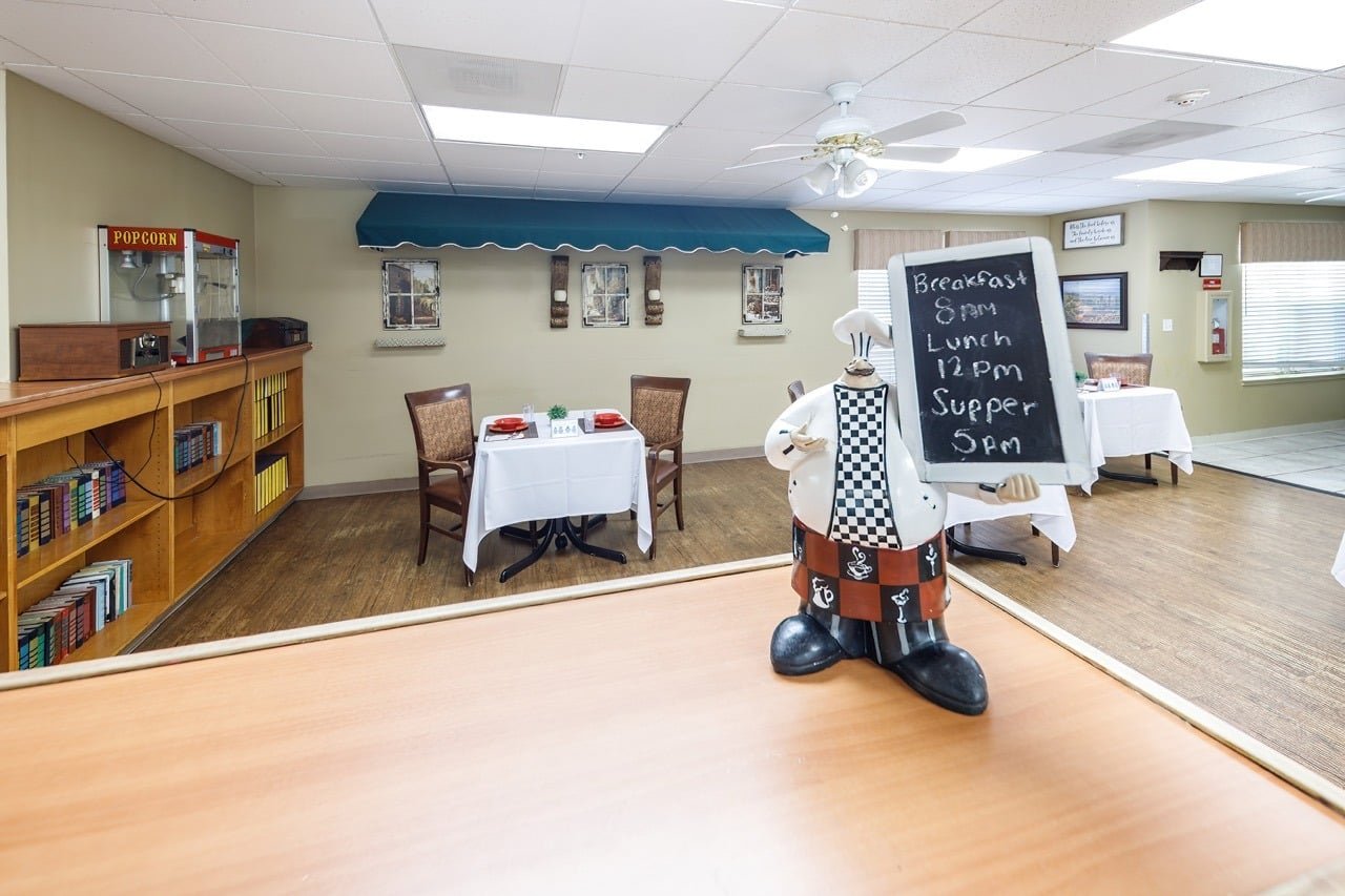 MiraLoma_INT_25-Large