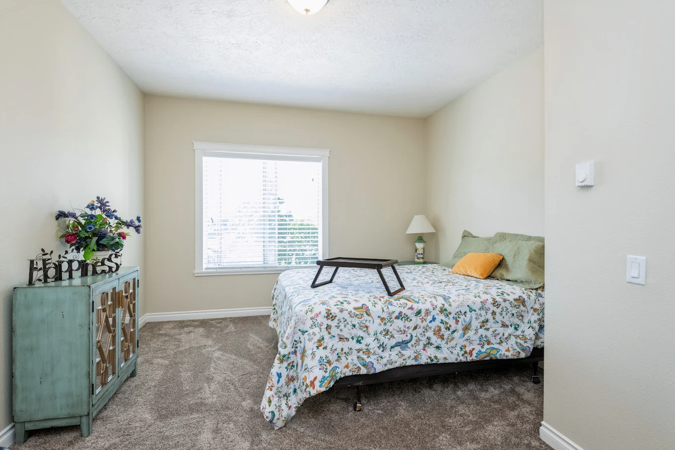 04_8709SECauseyAve_2012_HiRes