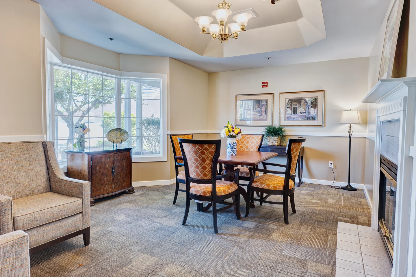Farmington-Square-Beaverton-Senior-Living-13