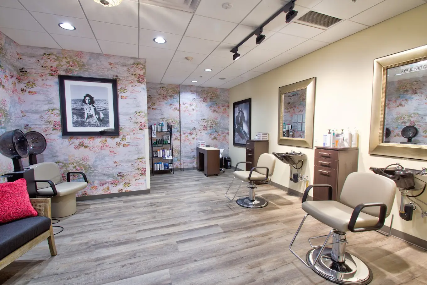 Wickliffe-Salon