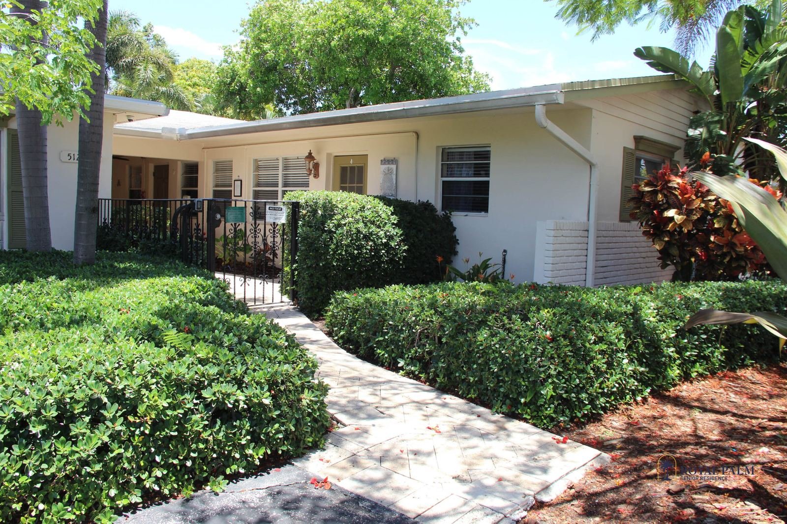 royal-palm-senior-residence-14