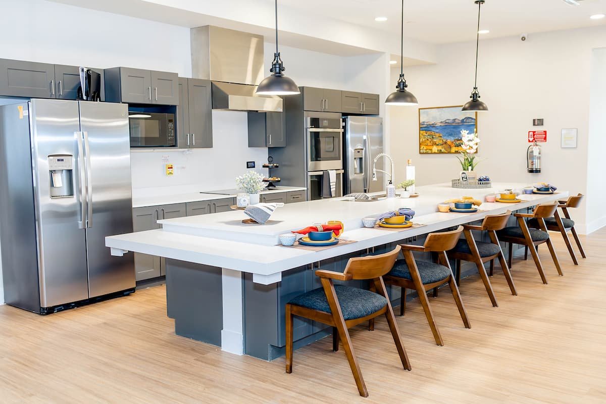 sage-oak-of-denton-kitchen-dining-area