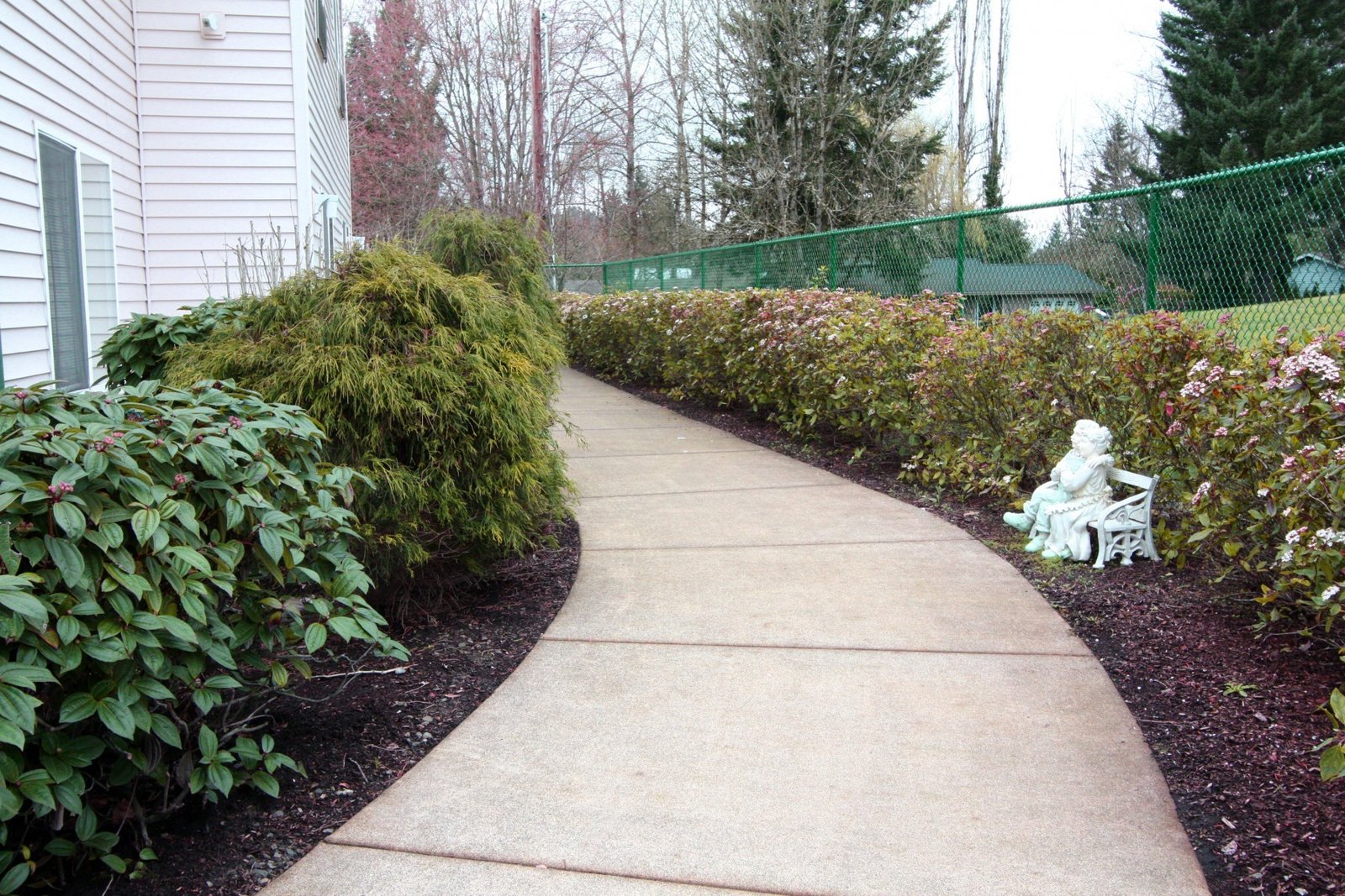 Outdoor-Walkway.JPG-nggid03268-ngg0dyn-1800x1200x100-00f0w010c010r110f110r010t010